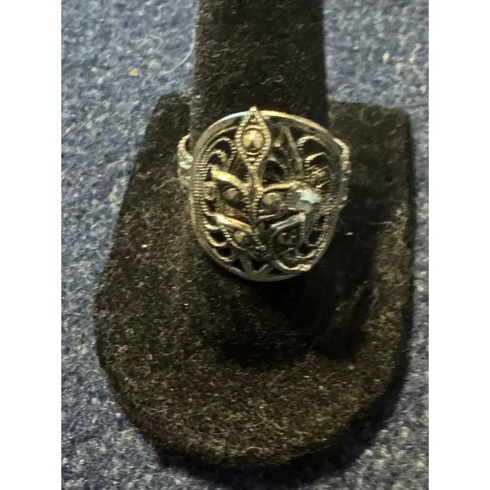 Vintage West Germany Marcasite & Filigree Leaf Motif Ring Adjustable Split Band